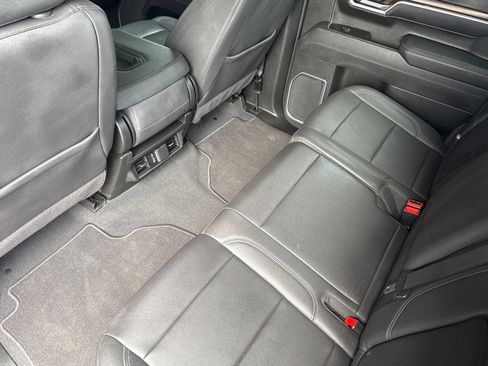 Used 2025 GMC Sierra 1500 SLT AWD/4WD image 13