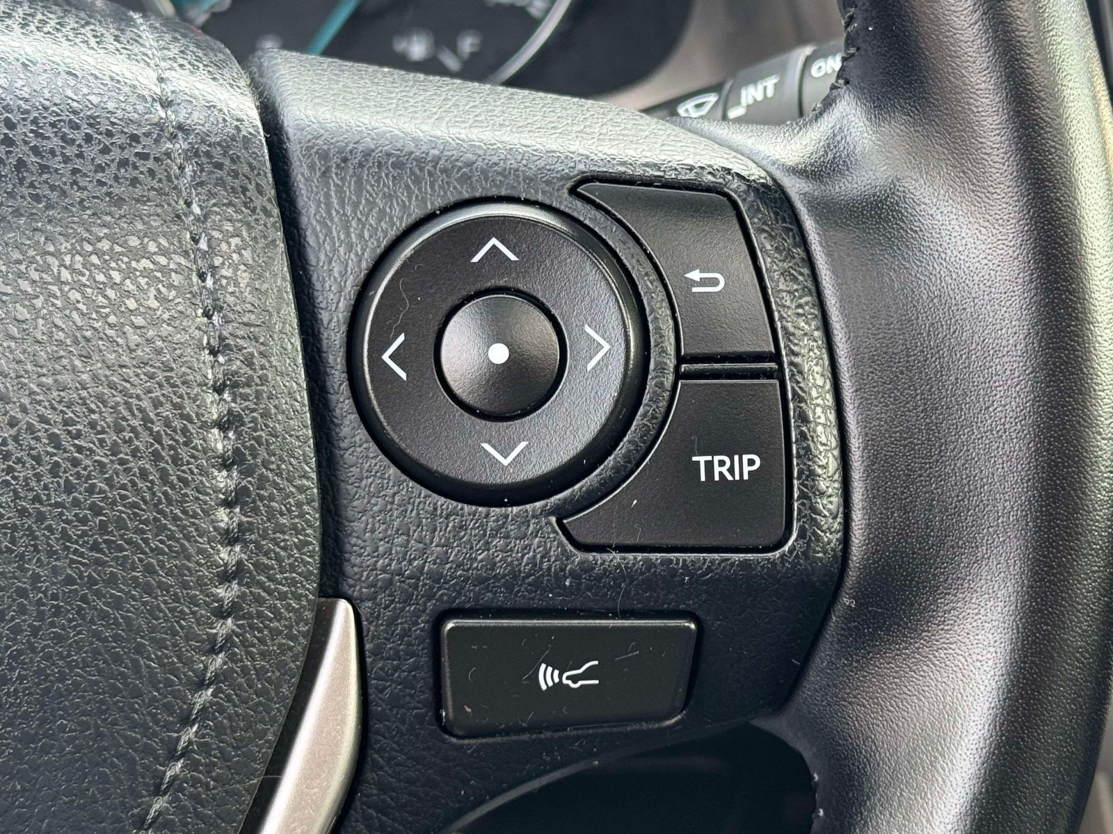 Used 2017 Toyota RAV4 XLE w/ All Weather Liner Package AWD/4WD image 20