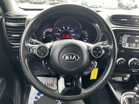 Used 2017 Kia Soul image 16