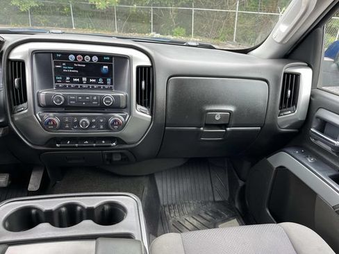 Used 2018 Chevrolet Silverado 1500 LT w/ All Star Edition AWD/4WD image 12