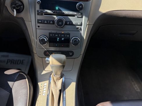 Used 2010 Chevrolet Malibu LTZ FWD image 11