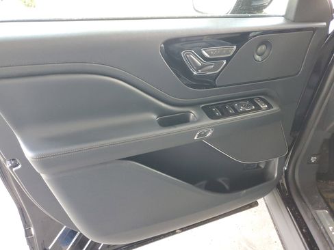 New 2026 Lincoln Aviator Reserve w/ Jet Appearance Package image 8