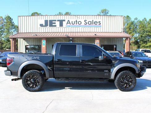 Used 2014 Ford F150 Raptor w/ Equipment Group 801A Luxury image 8