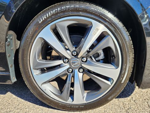 Certified 2025 Acura TLX w/ Technology Package image 21