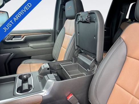 New 2026 Chevrolet Silverado 2500 High Country w/ High Country Premium Package AWD/4WD image 21