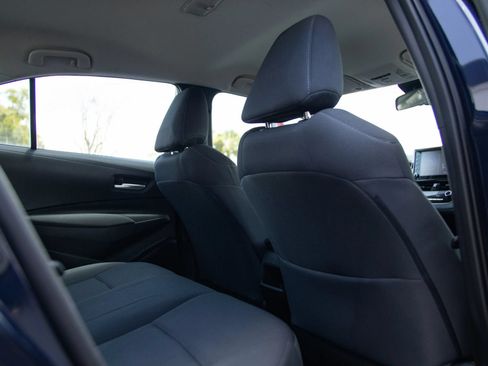 Used 2021 Toyota Corolla LE FWD image 20