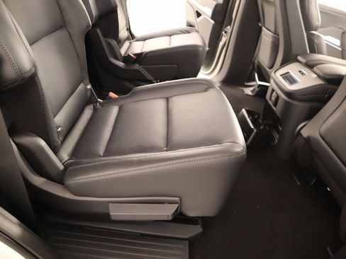 New 2025 Lincoln Navigator Reserve w/ Jet Appearance Package image 14