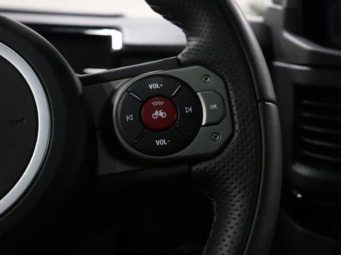 Used 2025 INEOS Grenadier image 17