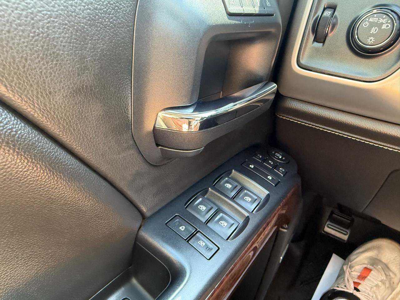 Used 2018 GMC Sierra 1500 SLT AWD/4WD image 27