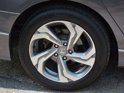 Certified 2019 Honda Accord EX-L image 32