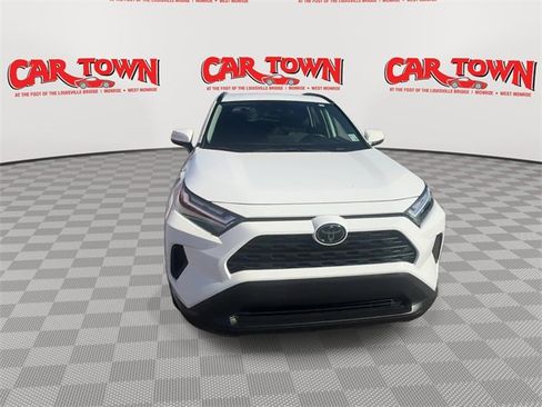 Used 2024 Toyota RAV4 XLE image 3