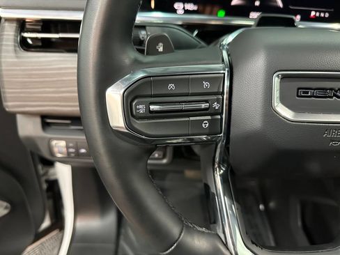 Used 2025 GMC Sierra EV Denali AWD/4WD image 15