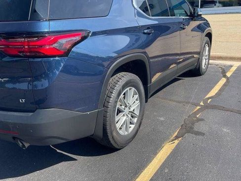 Used 2022 Chevrolet Traverse LT w/ LPO, Floor Liner Package AWD/4WD image 3