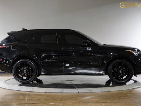 Used 2023 Land Rover Range Rover Velar R-Dynamic S image 9