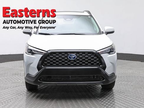 Used 2024 Toyota Corolla Cross LE w/ Moonroof Package AWD/4WD image 2