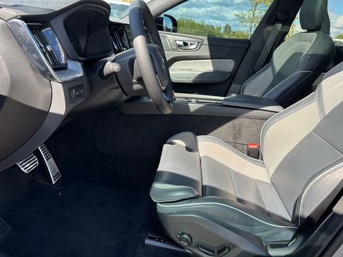 Used 2022 Volvo XC60 T8 R-Design w/ Advanced Package image 22