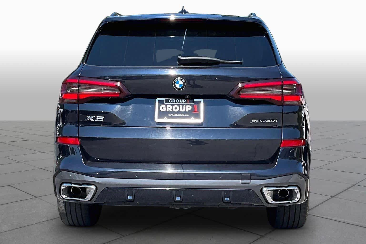 Used 2023 BMW X5 xDrive40i w/ M Sport Package AWD/4WD image 5