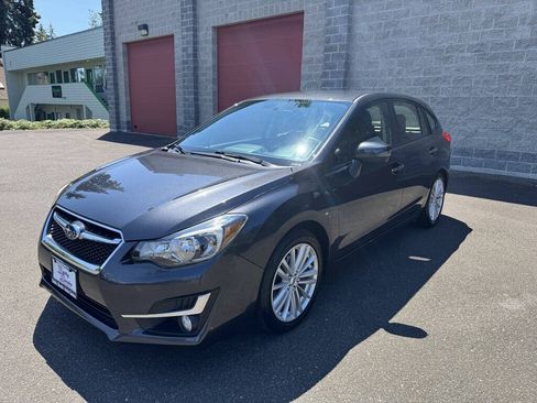 Used 2015 Subaru Impreza 2.0i Limited AWD/4WD image 4
