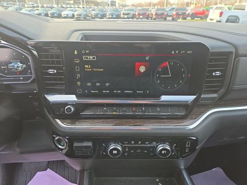 Used 2023 GMC Sierra 1500 Elevation image 14