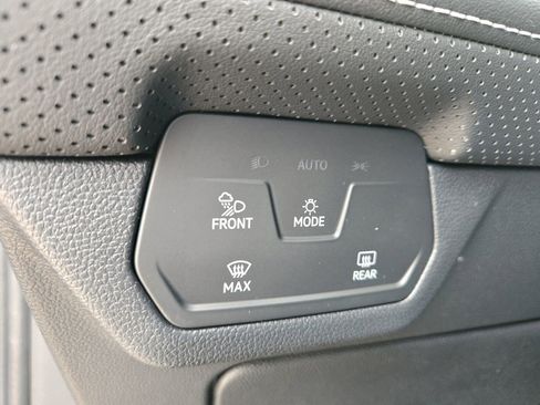 New 2026 Volkswagen Atlas SE image 15