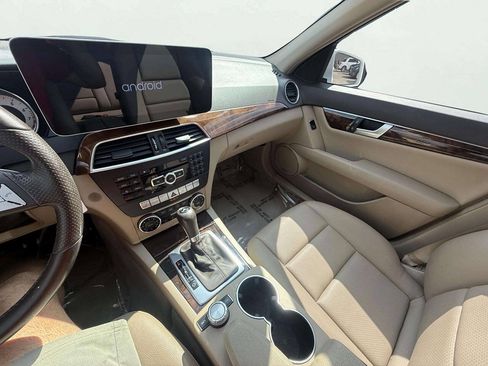 Used 2013 Mercedes-Benz C 300 4MATIC Sedan image 18
