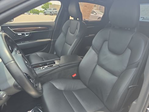 Used 2018 Volvo S90 T6 Momentum w/ Convenience Package AWD/4WD image 13