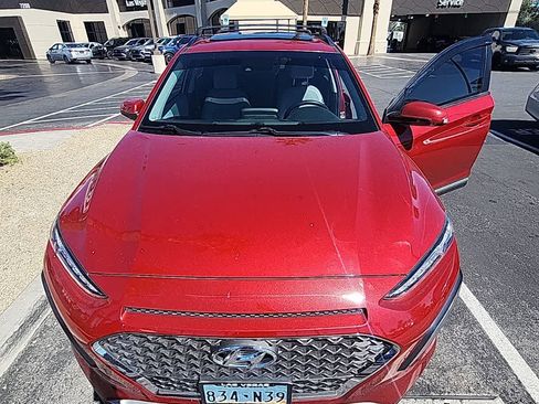 Used 2021 Hyundai Kona Limited w/ Cargo Package image 2