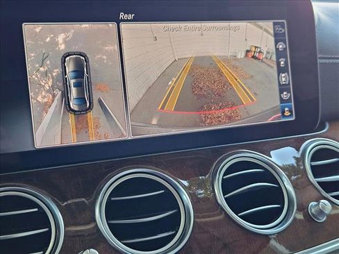 Used 2019 Mercedes-Benz E 300 image 14