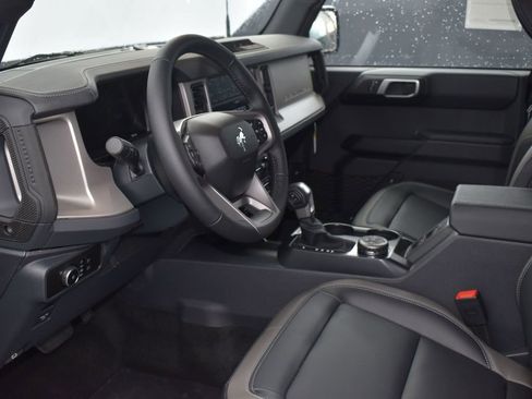 New 2026 Ford Bronco Outer Banks AWD/4WD image 8