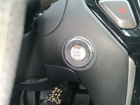 Used 2017 Nissan Pathfinder S image 17