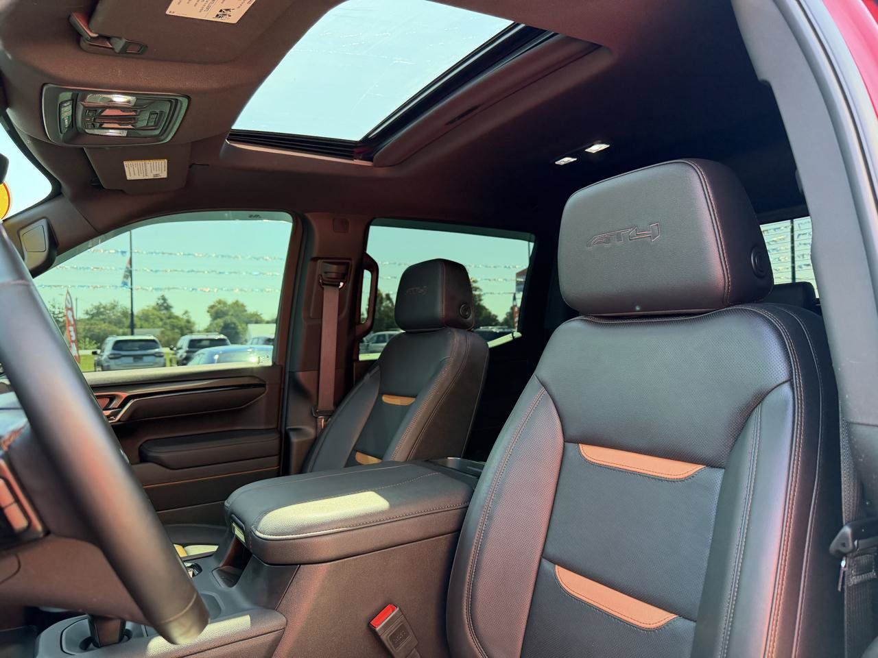 Used 2025 GMC Sierra 1500 AT4 w/ AT4 Premium Package AWD/4WD image 17