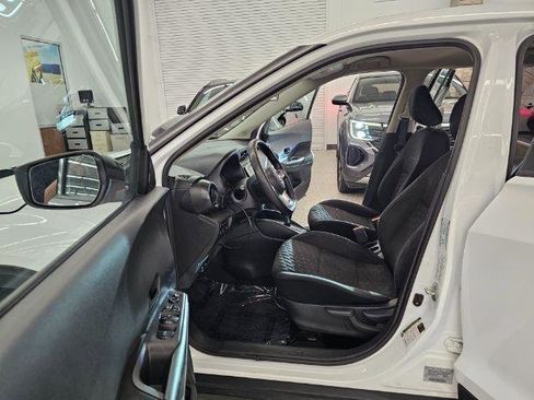 Used 2021 Nissan Kicks S FWD image 27