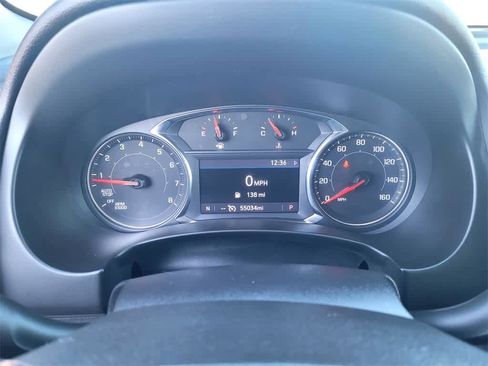 Used 2023 GMC Terrain AT4 image 18