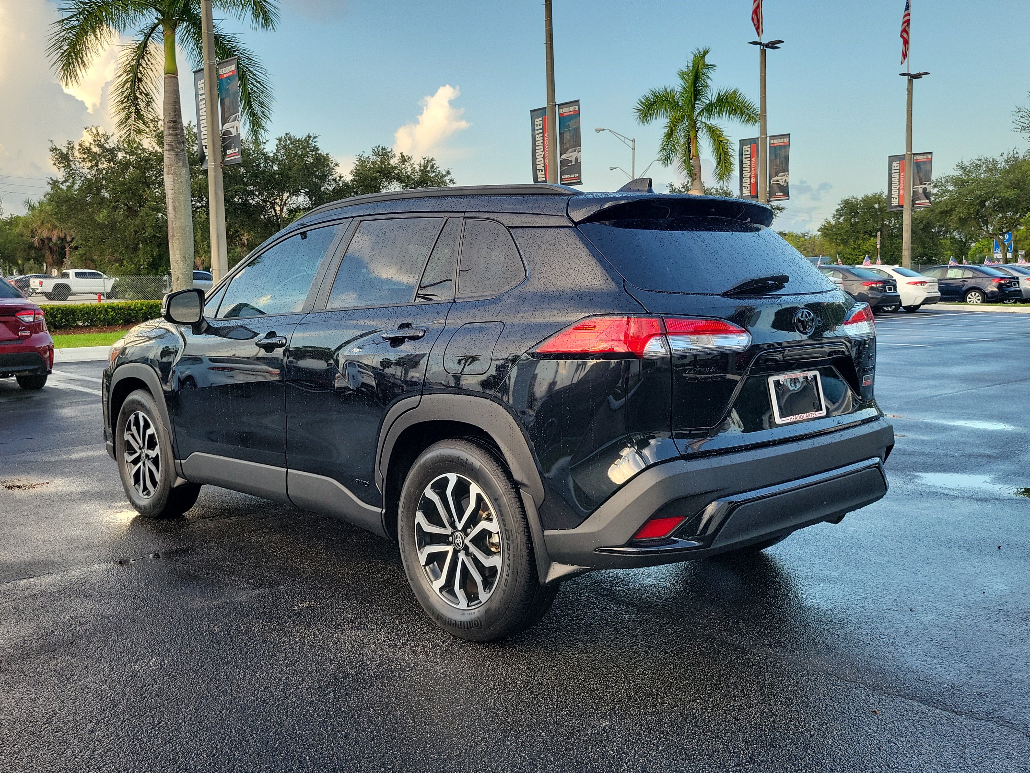 Used 2024 Toyota Corolla Cross AWD Hybrid image 8
