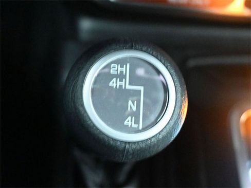 Used 2025 Jeep Wrangler Willys image 28