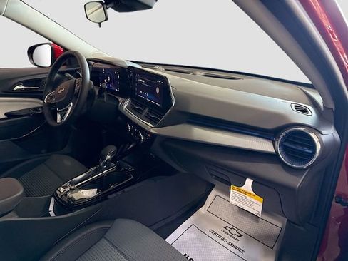 New 2026 Chevrolet Trax LT w/ Driver Confidence Package image 28