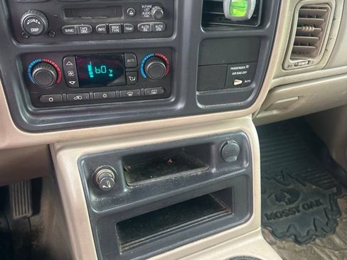 Used 2003 Chevrolet Silverado 1500 LT w/ Off-Road Package AWD/4WD image 11