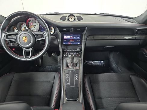 Used 2018 Porsche 911 GT3 RWD image 13