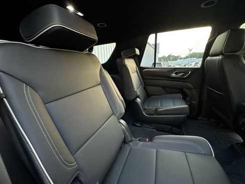 Used 2023 Chevrolet Tahoe Premier AWD/4WD image 29