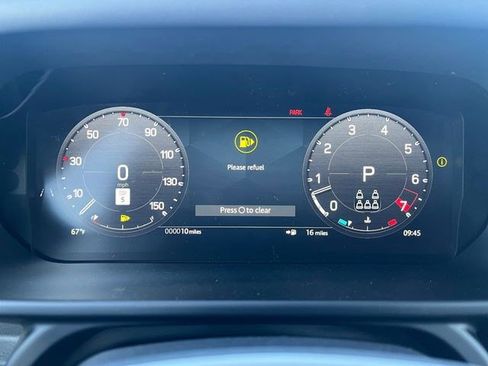 New 2026 Land Rover Defender 130 X-Dynamic SE AWD/4WD image 16