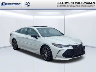 Used 2019 Toyota Avalon Touring w/ Advanced Safety Package FWD video 1