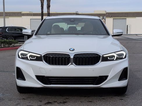 Used 2025 BMW 330i 330i w/ Premium Package image 3