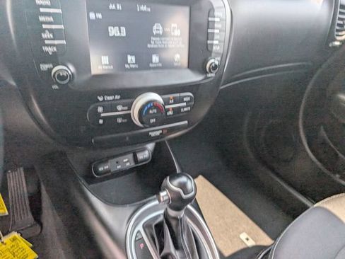 Used 2019 Kia Soul + FWD image 19
