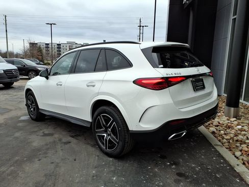 Used 2026 Mercedes-Benz GLC 300 4MATIC image 4
