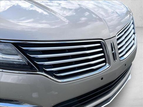 Used 2017 Lincoln MKC Reserve FWD image 27