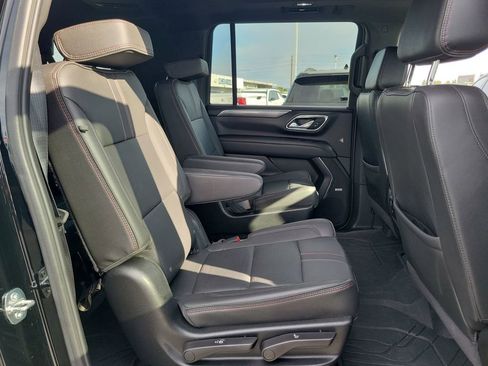 Used 2024 Chevrolet Suburban RST w/ Sport Performance Package image 27