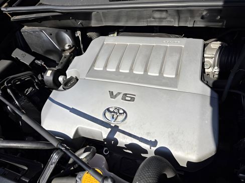 Used 2013 Toyota Highlander Limited image 33