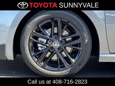 Used 2026 Toyota Camry SE w/ Multimedia Upgrade Package FWD image 12