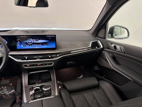 Used 2024 BMW X5 xDrive40i w/ Premium Package AWD/4WD image 29