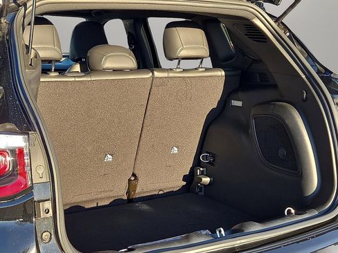 New 2026 Jeep Compass Limited w/ Sun, Sound & Navigation Group image 9